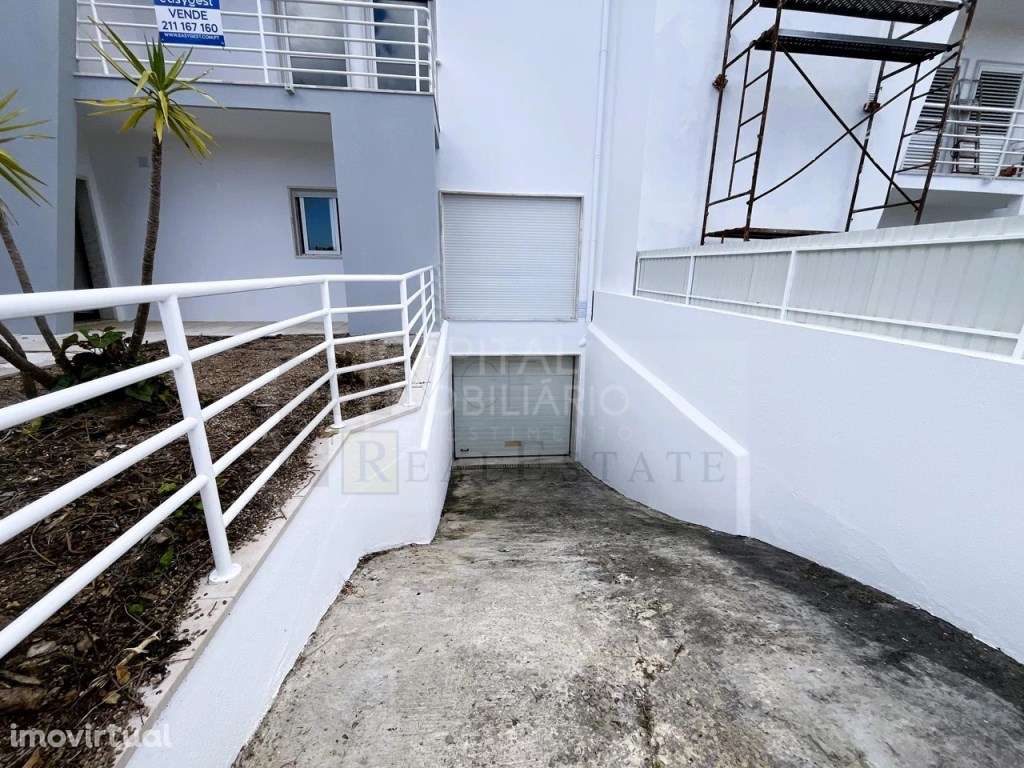 Moradia T4 na Cotovia - Sesimbra, Em fase final de melhoramentos, G... - Grande imagem: 3/30