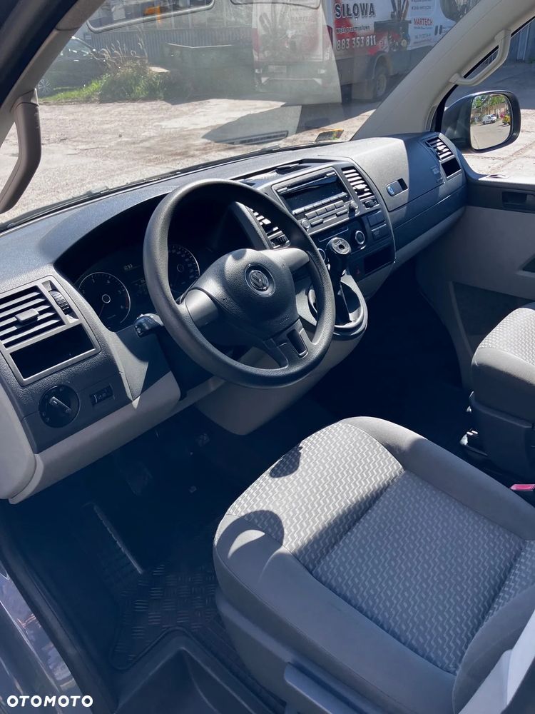Volkswagen T5 - 6
