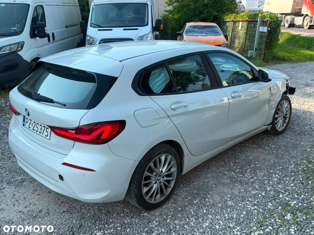 BMW Seria 1 118i - 6