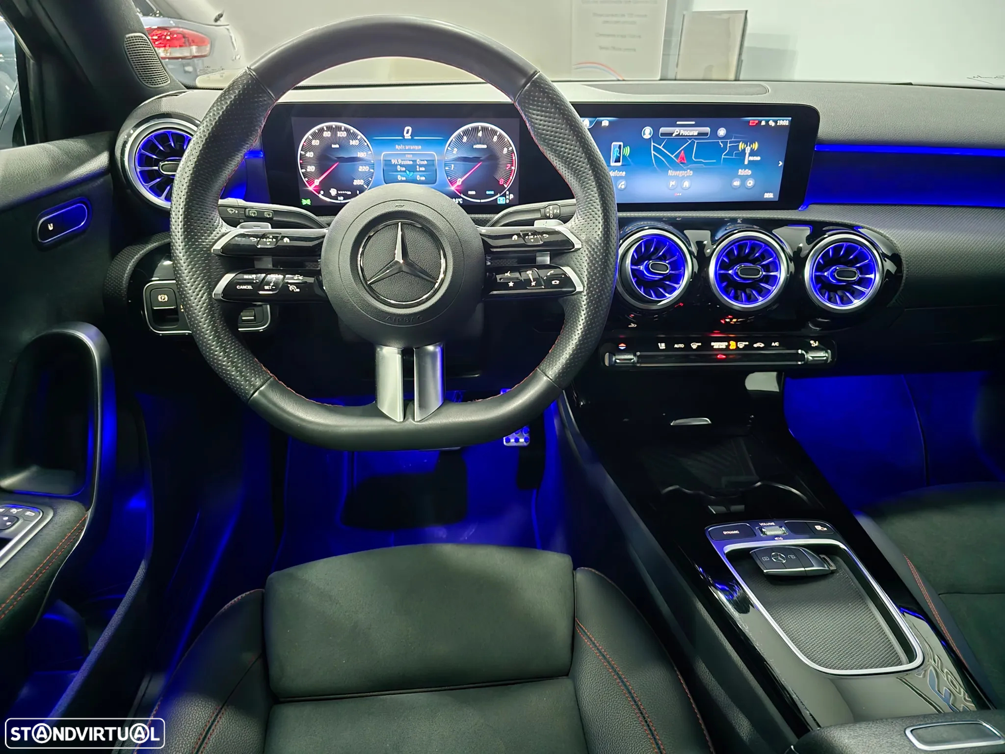 Mercedes-Benz A 200 AMG Line Aut. - 19
