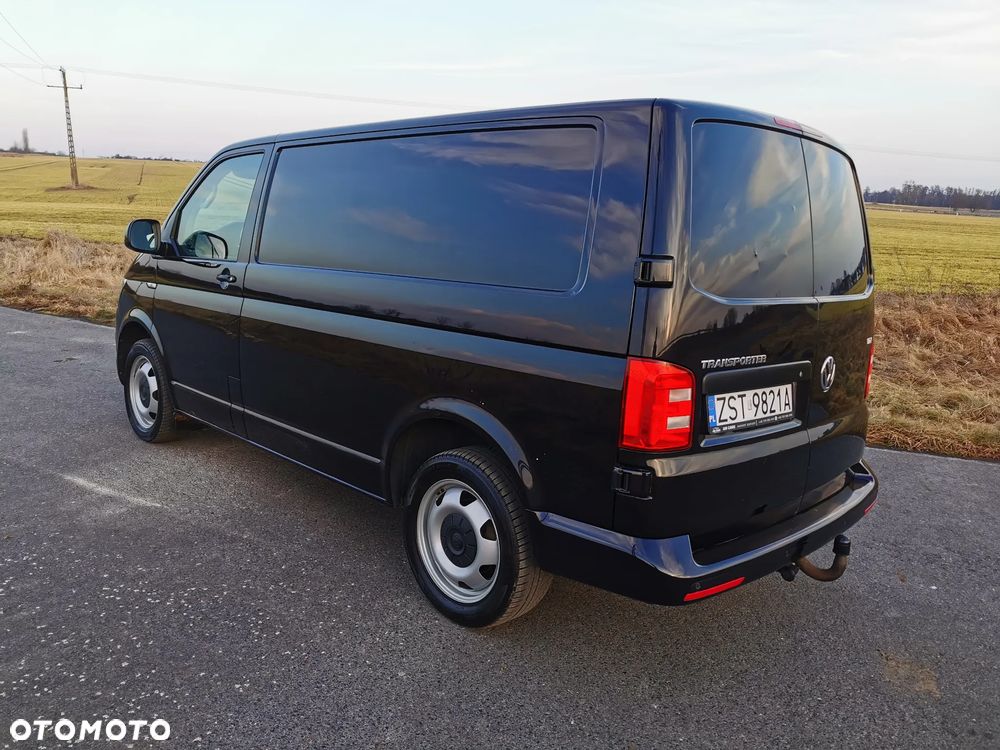 Volkswagen Transporter T6 2.0 TDi DSG L1H1 VAT-1 bardzo bogaty Faktura Vat 23% - 4