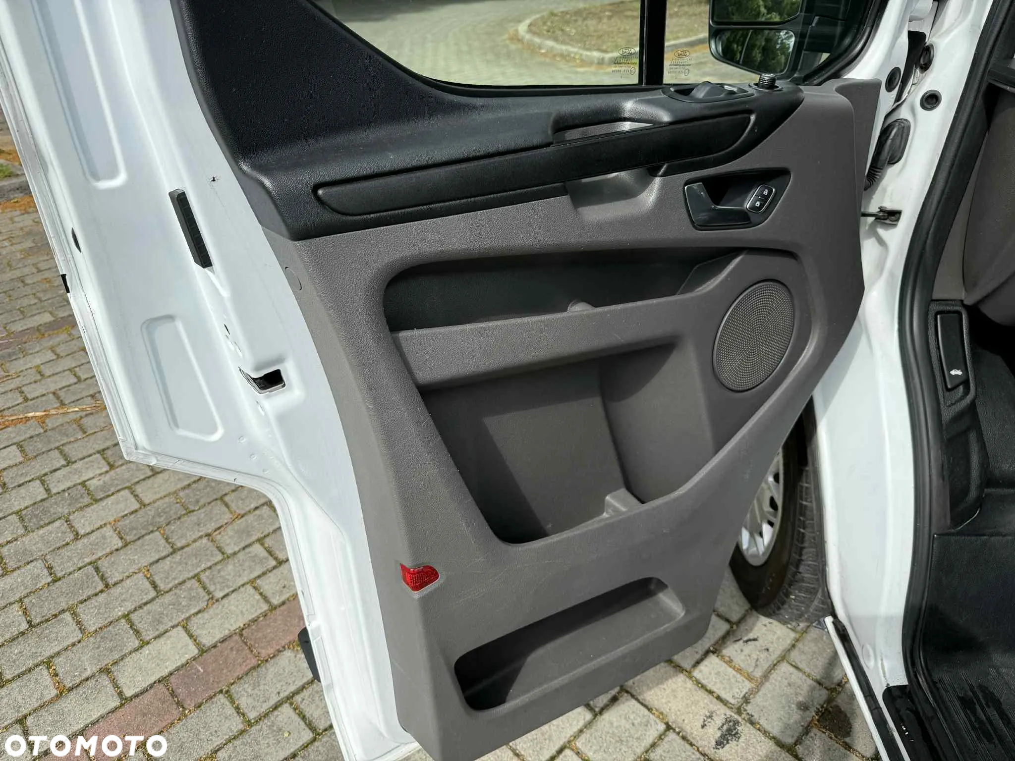 Ford Transit Custom 320 L2H1 Trend (bryg.) - 14