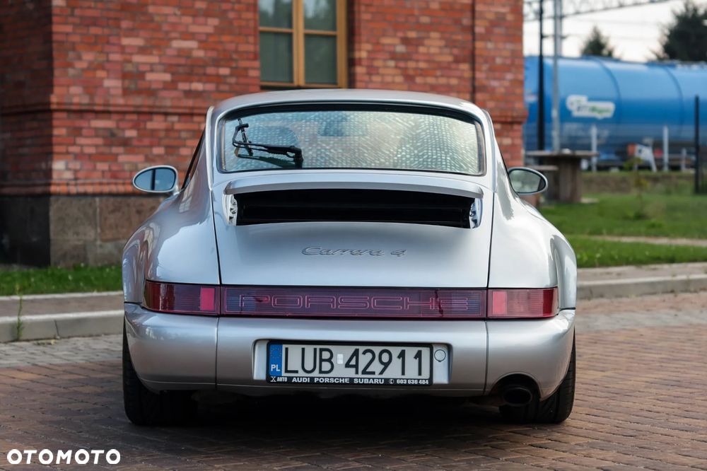 Porsche 911 4 - 19