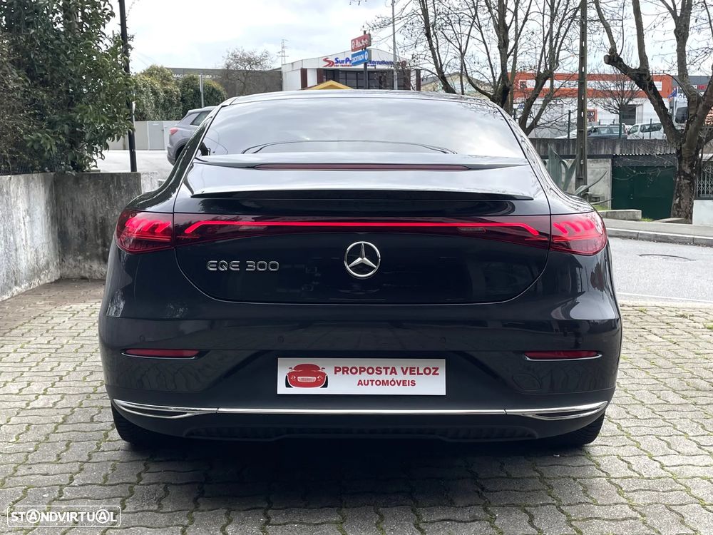 Mercedes-Benz EQE 300 Edition Electric Art - 8