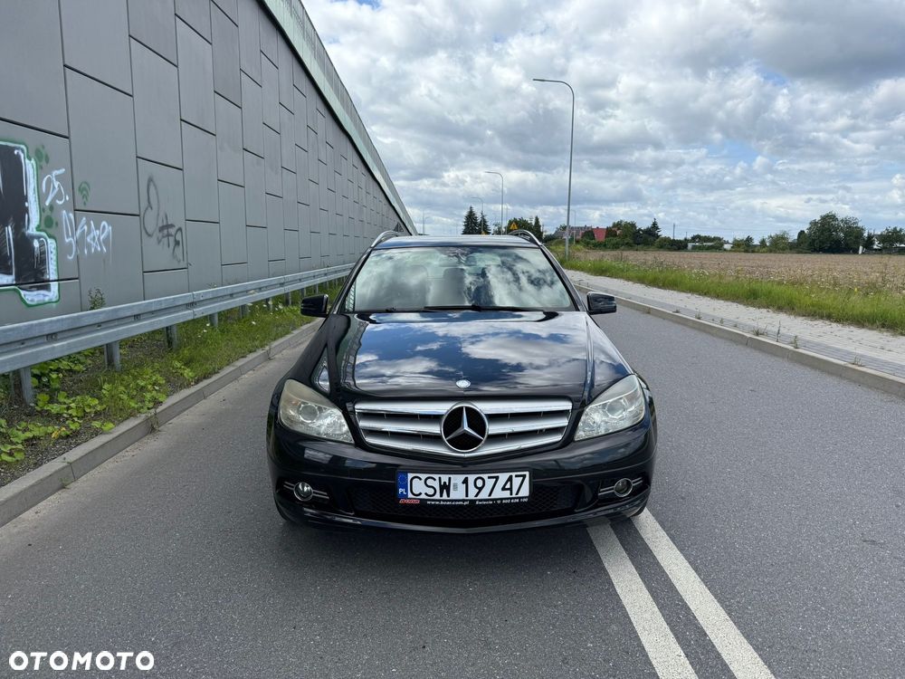 Mercedes-Benz Klasa C 180 K BlueEff Elegance