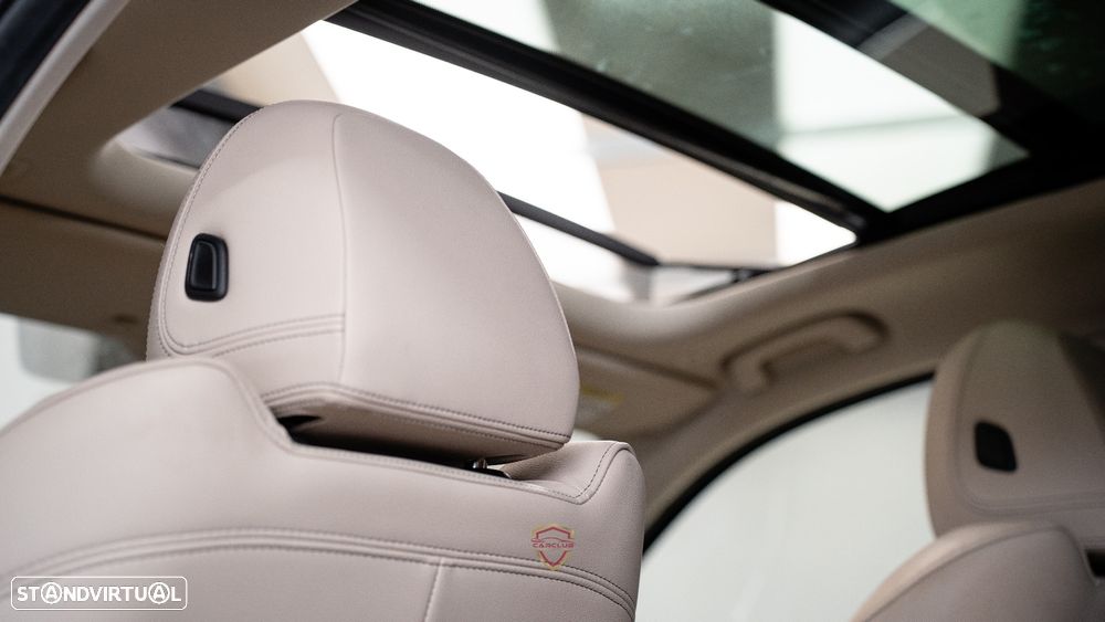 BMW 320 e Touring Line Luxury Auto - 39