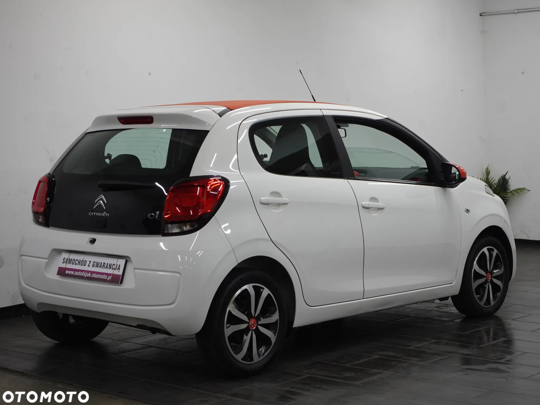 Citroën C1 1.2 Pure Tech Airscape Shine - 7