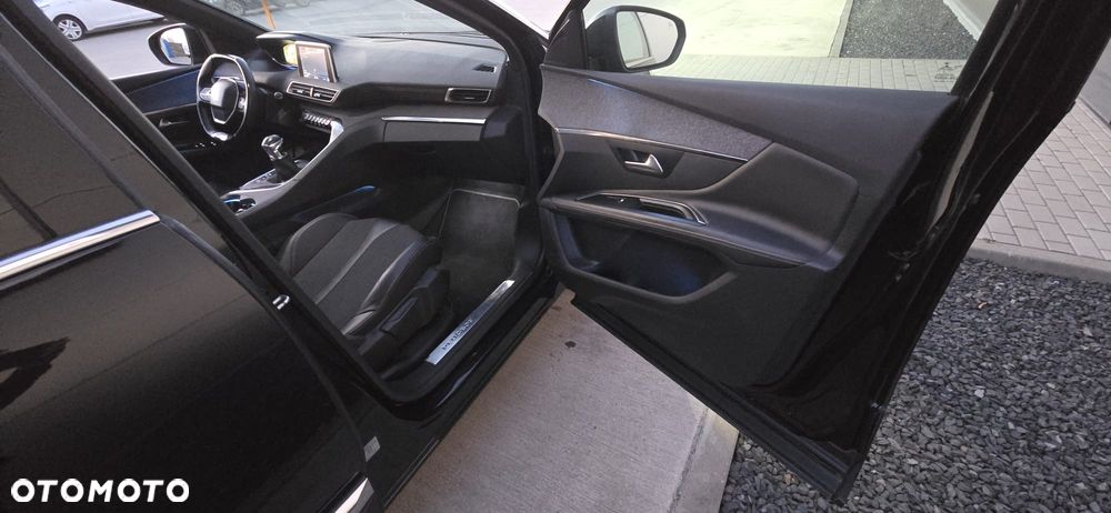 Peugeot 3008 - 16