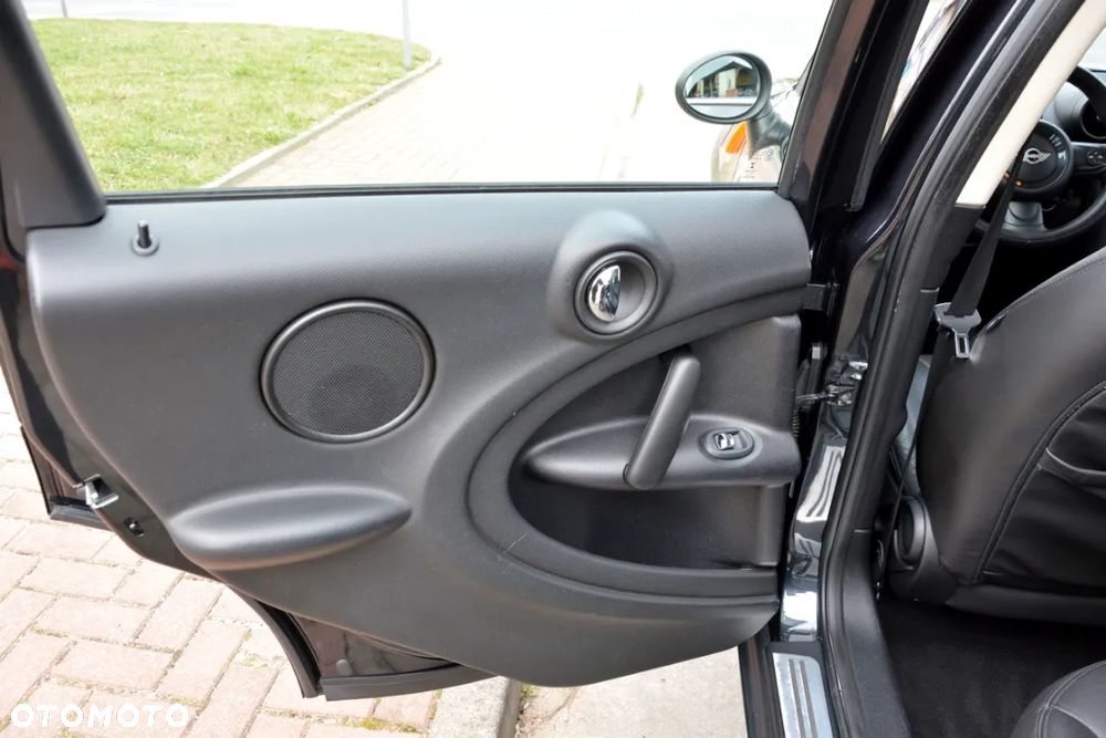 MINI Countryman Cooper D - 16