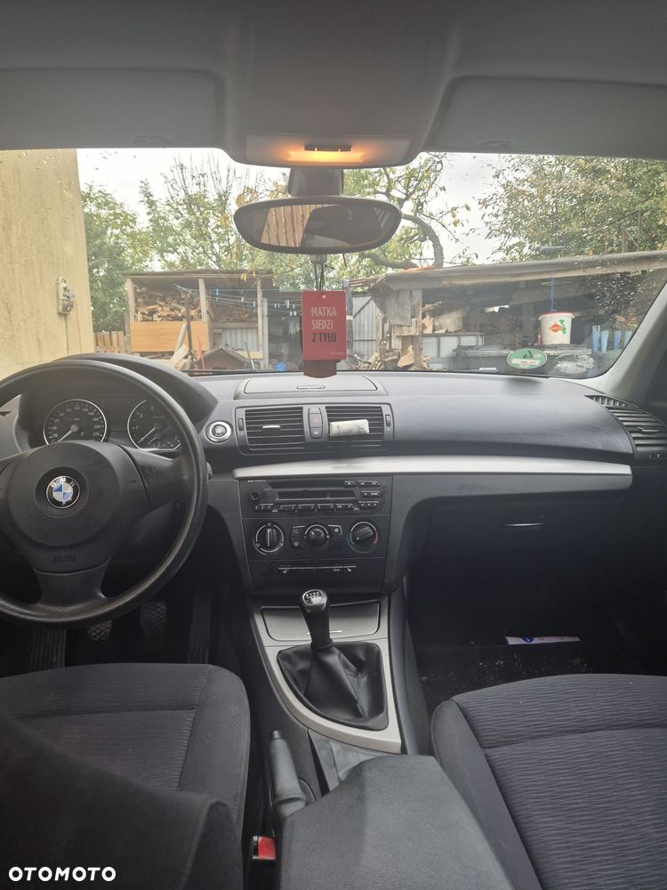 BMW Seria 1 116I 2007 photo 4