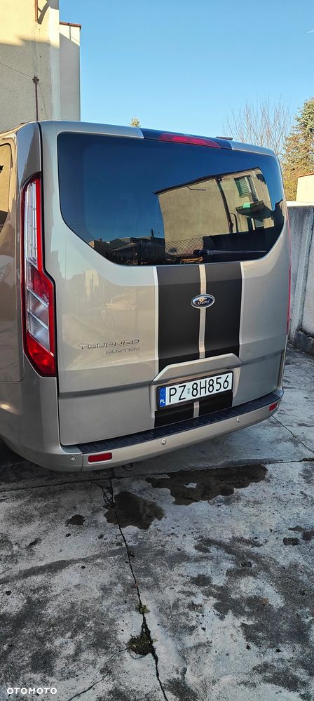 Ford Tourneo Custom - 4