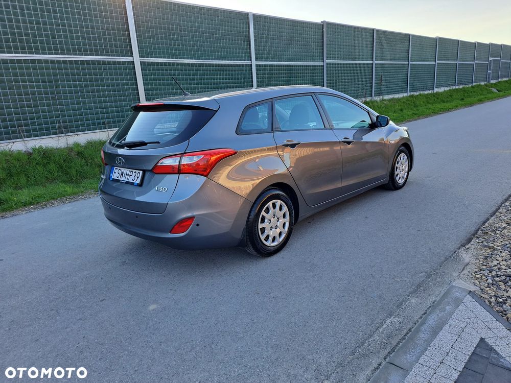 Hyundai i30 1.6 CRDi Classic + - 3