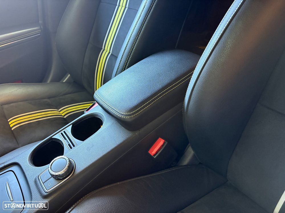 Mercedes-Benz CLA 220 CDI 7G-DCT AMG Line - 39