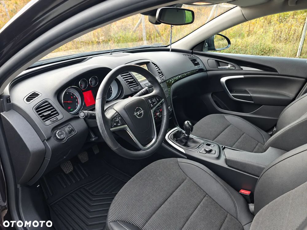 Opel Insignia - 14