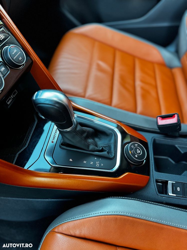 Volkswagen T-ROC 2.0 TDI 4Mot DSG Design - 11