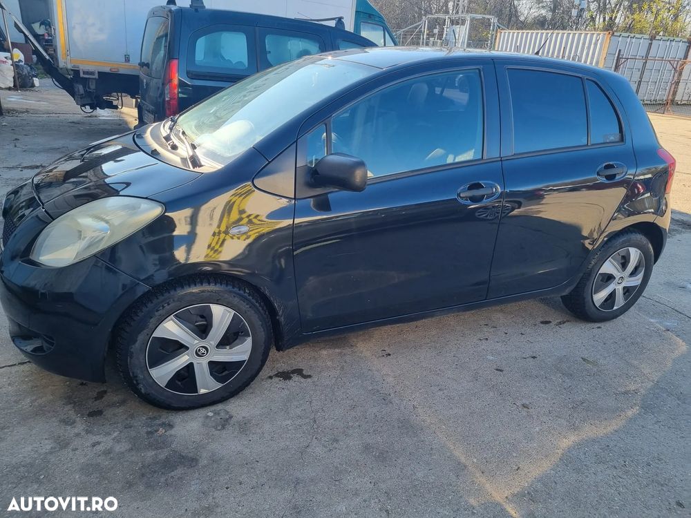 Toyota Yaris - 3