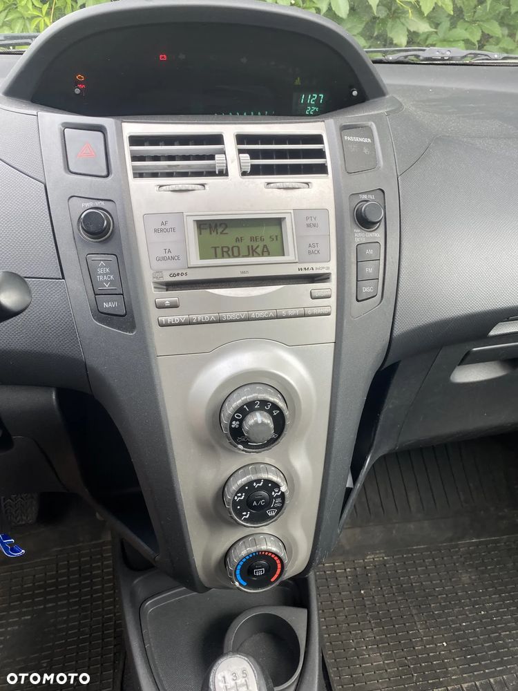 Toyota Yaris 1.0 VVT-i - 11