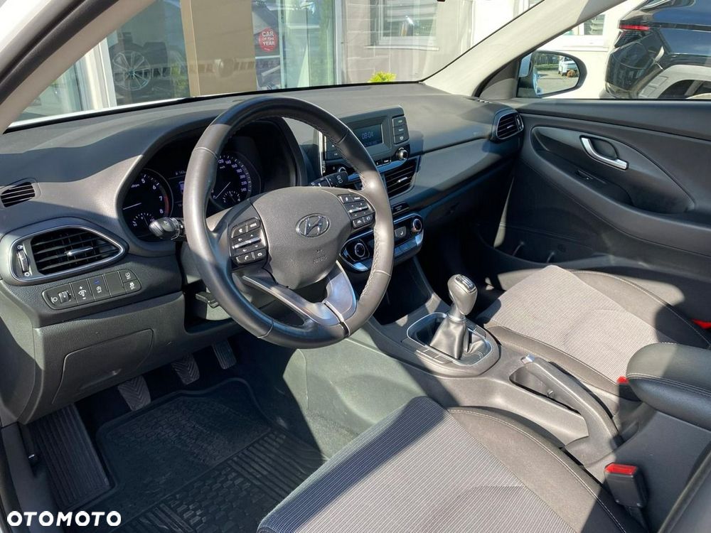 Hyundai i30 1.5 DPI Modern - 11