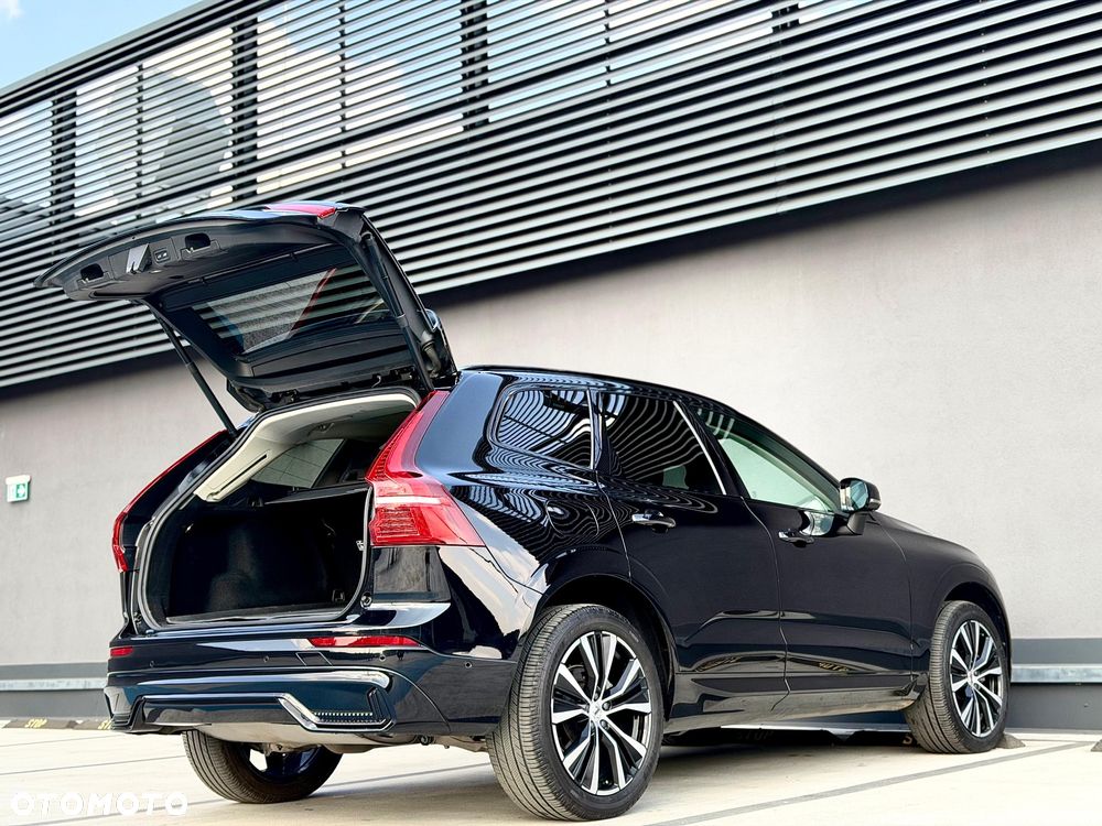 Volvo XC 60 B5 B AWD Plus Dark - 12