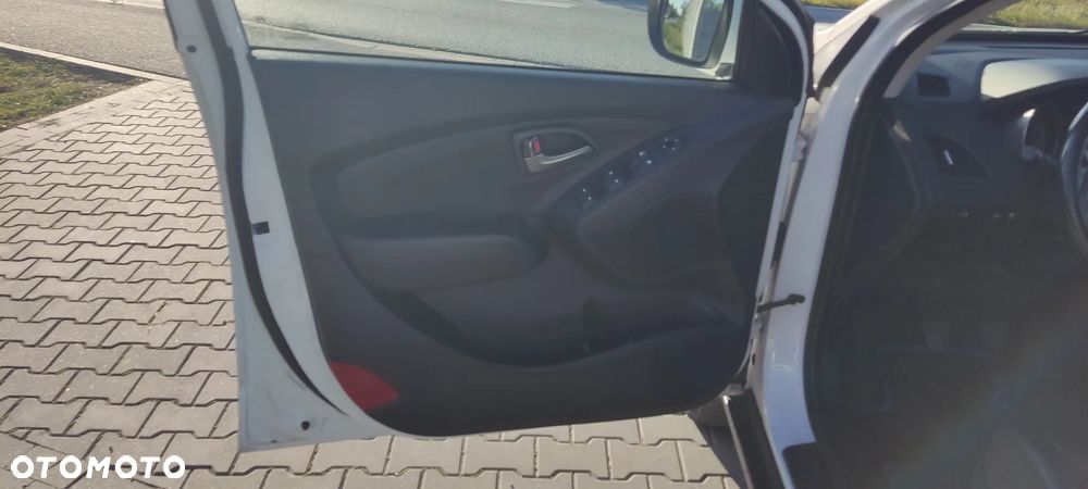 Hyundai ix35 - 25