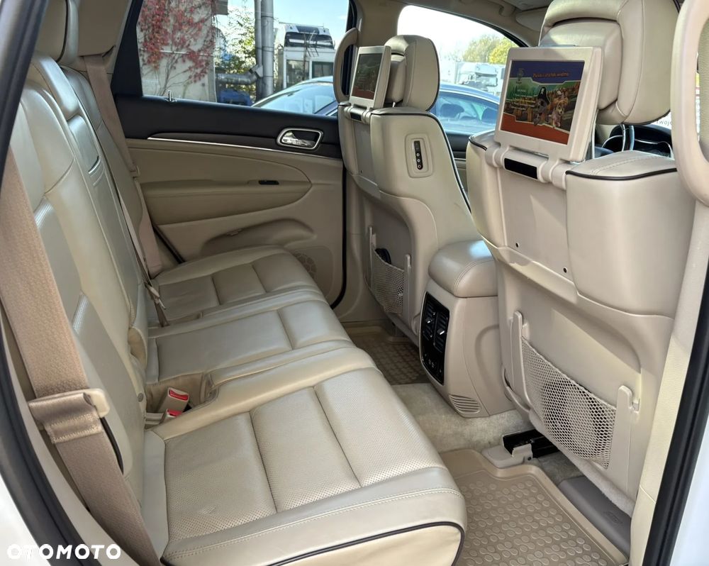 Jeep Grand Cherokee 3.0 CRD Overland Summit EU6 - 28