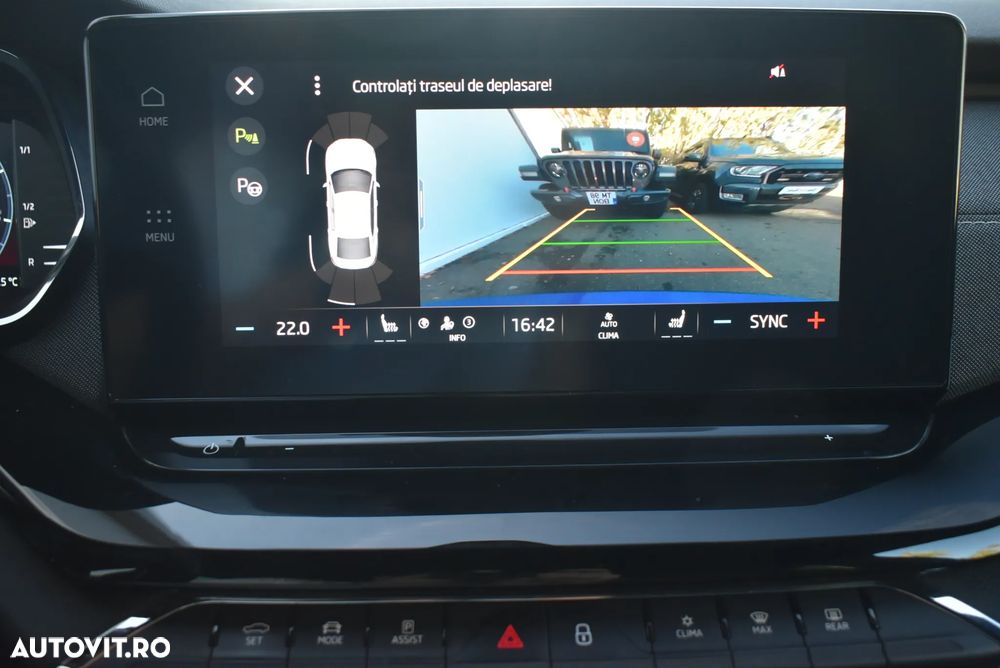 Skoda Octavia 2.0 TDI DSG 4X4 Sportline - 22