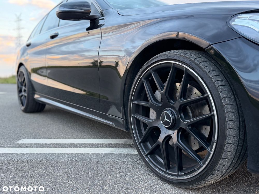Mercedes-Benz Klasa C 250 d 4Matic 9G-TRONIC AMG Line - 13