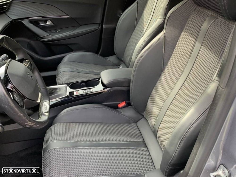 Peugeot 2008 - 9