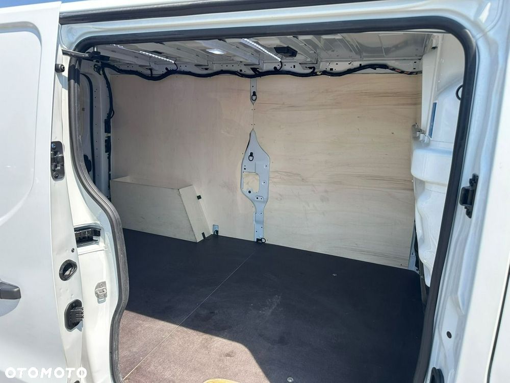 Renault Trafic - 13