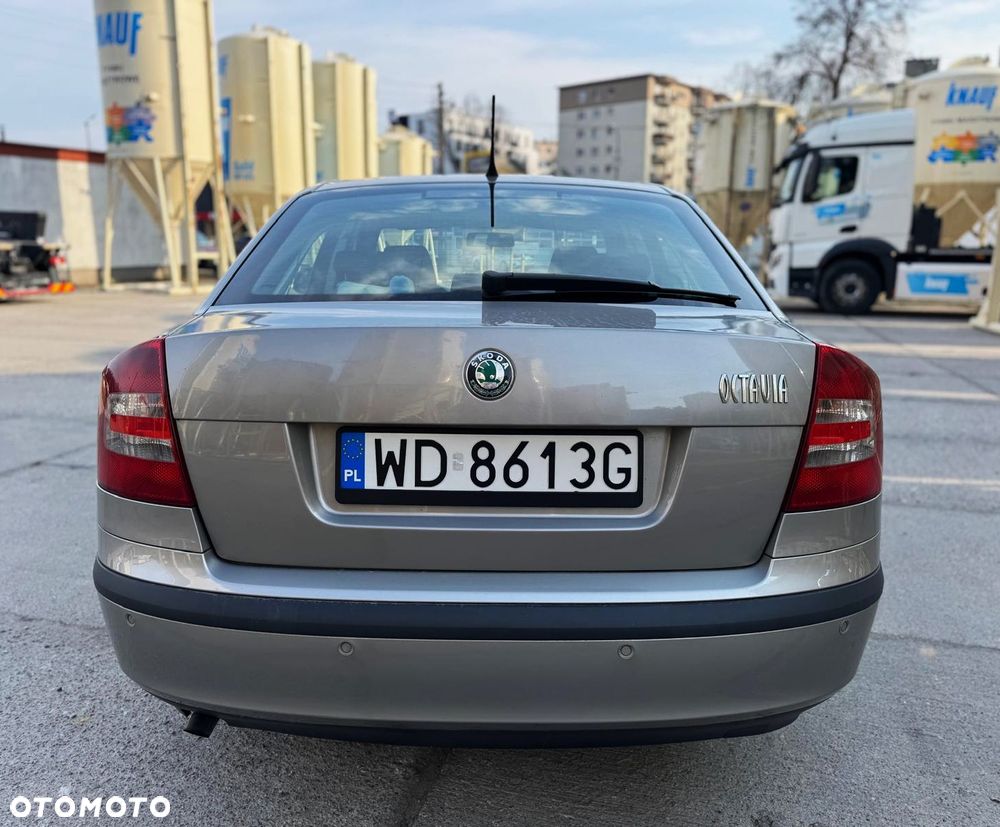 Skoda Octavia 1.6 Tour Classic - 6