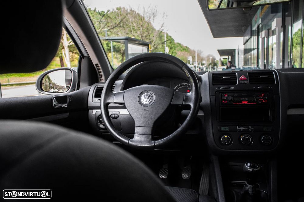 VW Golf 1.6 FSi Confortline - 31