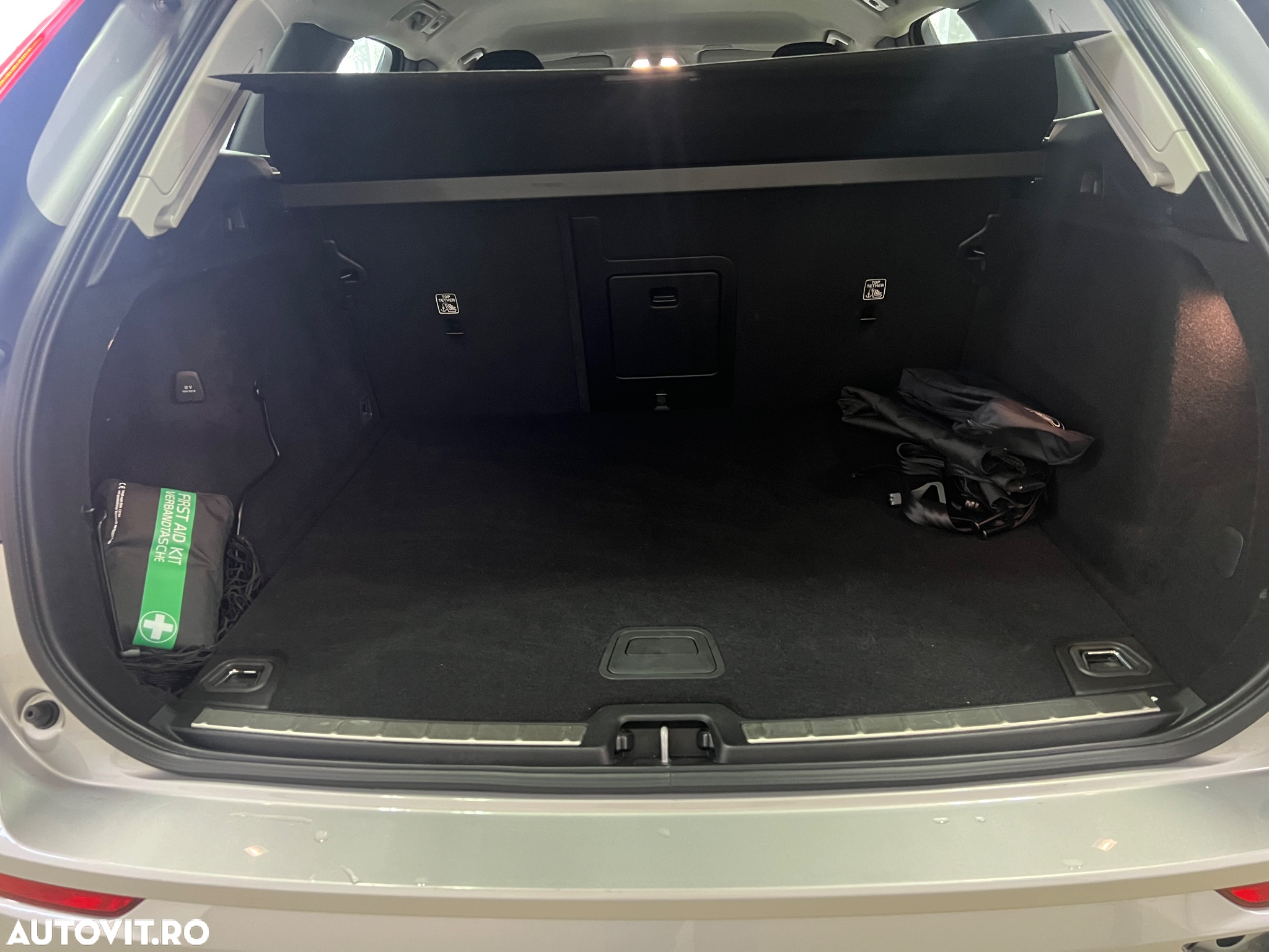 Volvo XC 60 B4 D AWD Geartronic Momentum Pro - 20