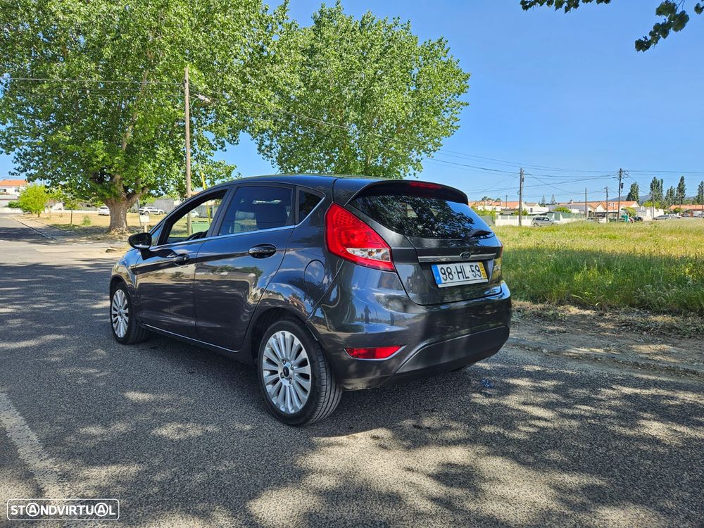 Ford Fiesta 1.6 TDCI ECOnetic - 8