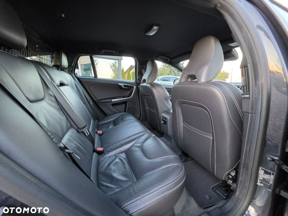 Volvo V60 - 31