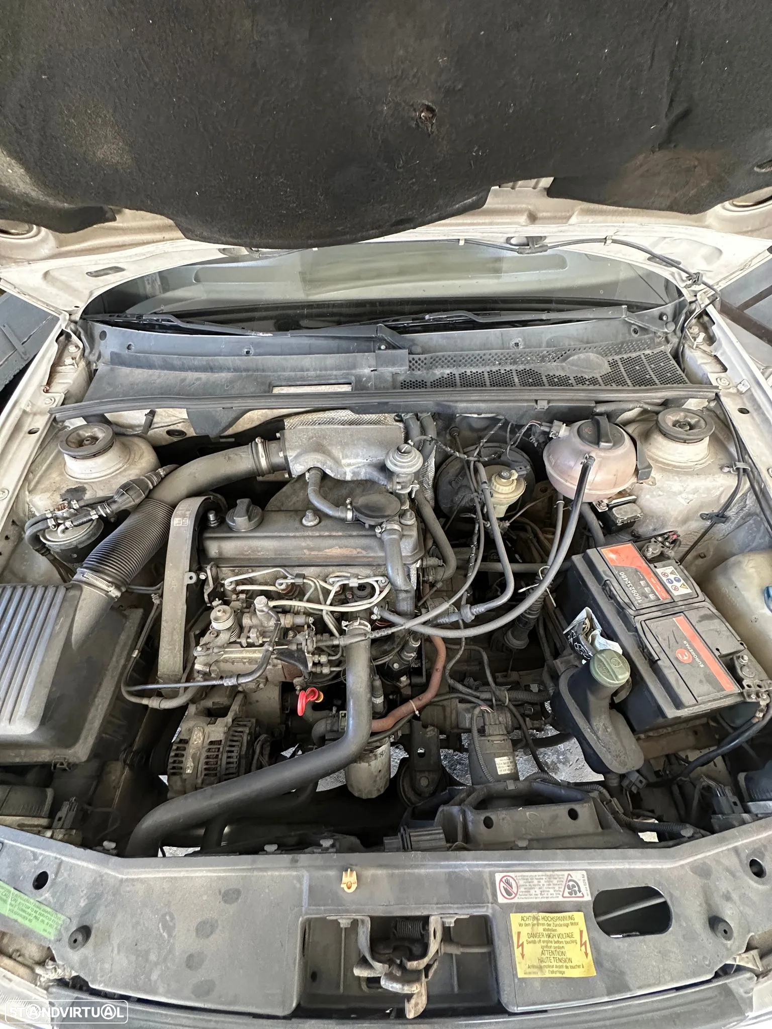 VW Golf 1.9 D CL - 4