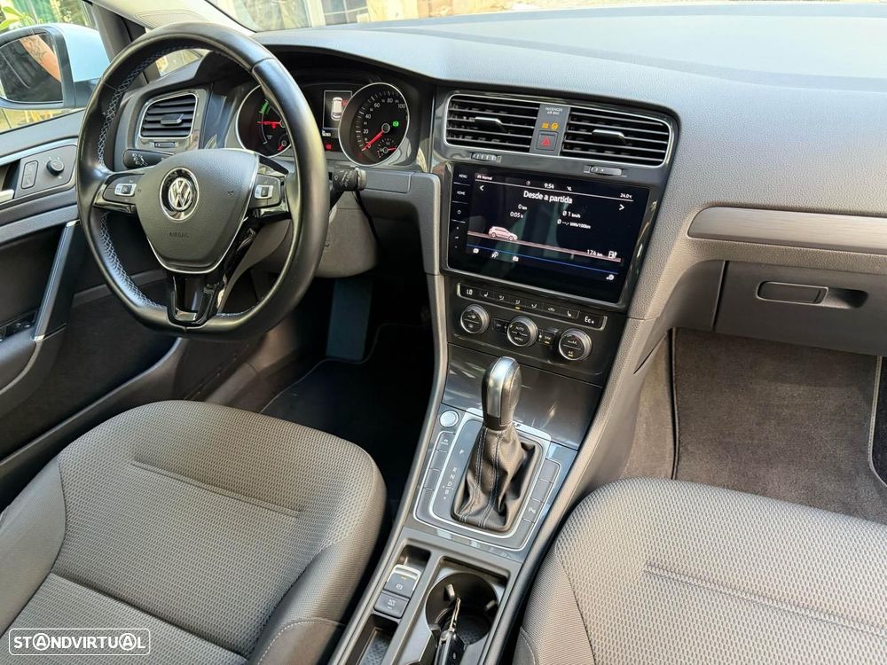 VW e-Golf - 15