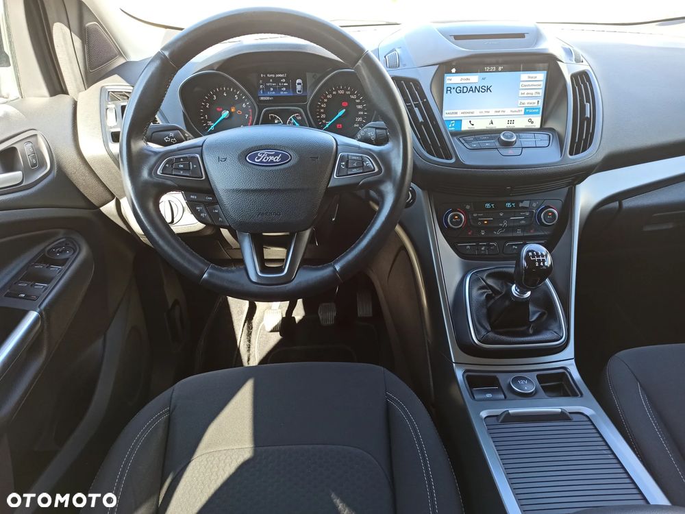Ford Kuga - 30