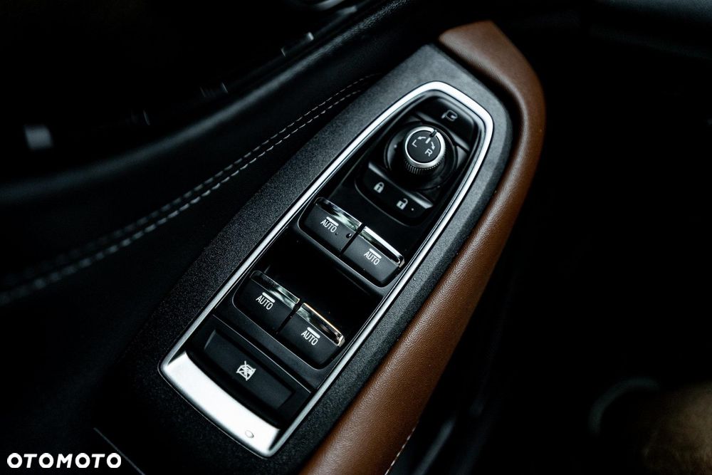 Subaru Outback 2.5i Lineartronic Edition Platinum Cross - 14