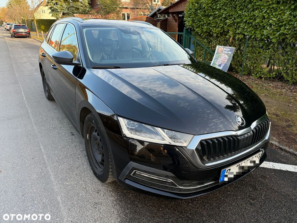 Skoda Octavia 2.0 TDI DSG Edition - 11