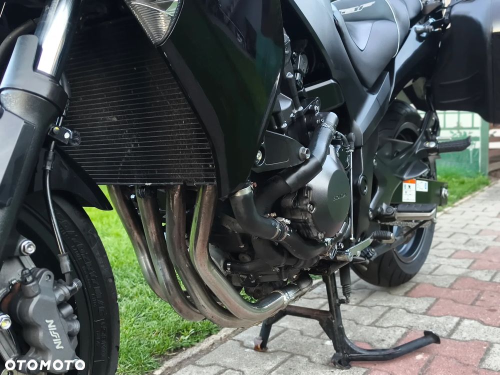 Honda CBF - 33