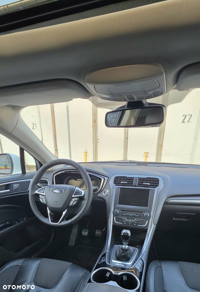 Ford Mondeo 2.0 TDCi Titanium - 24