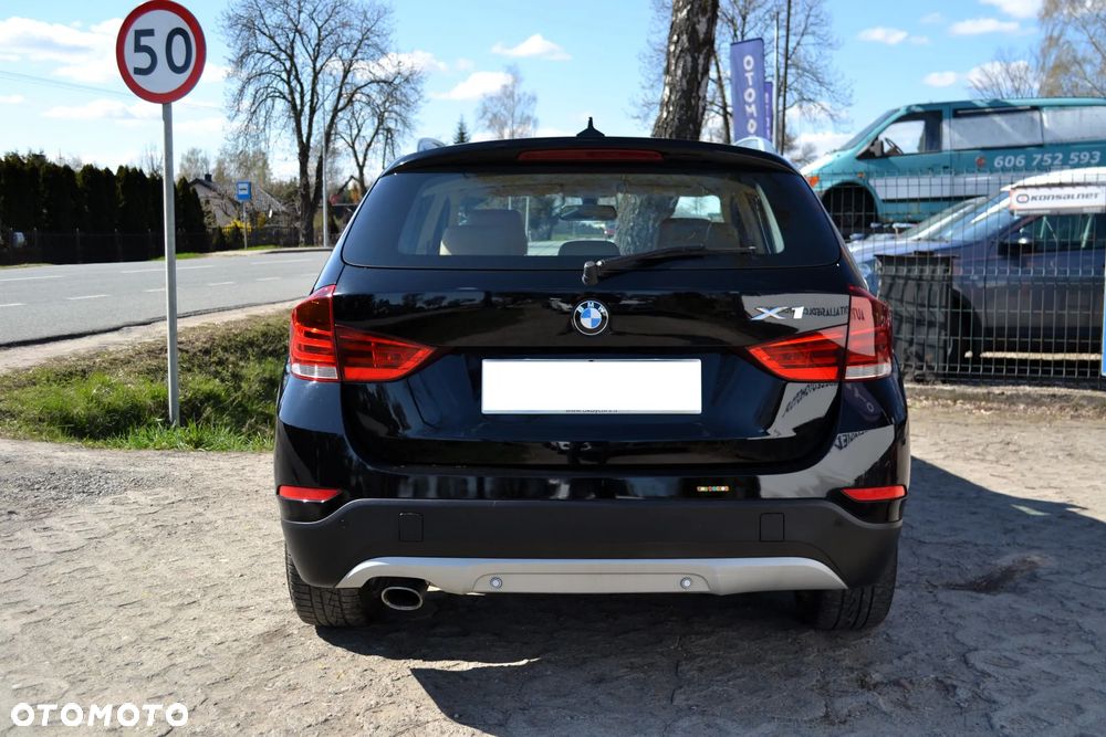 BMW X1 xDrive18d Sport Line - 6