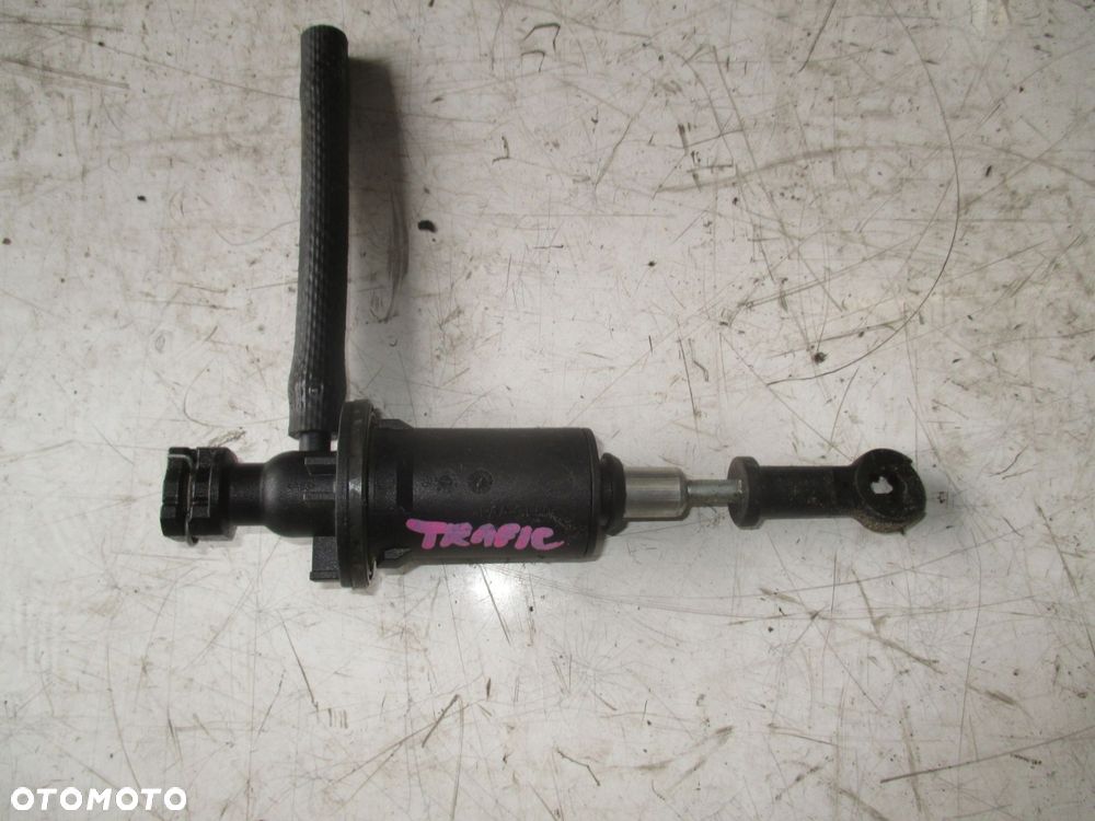 wysprzęglik pompka 8200506490 renault trafic 06-14