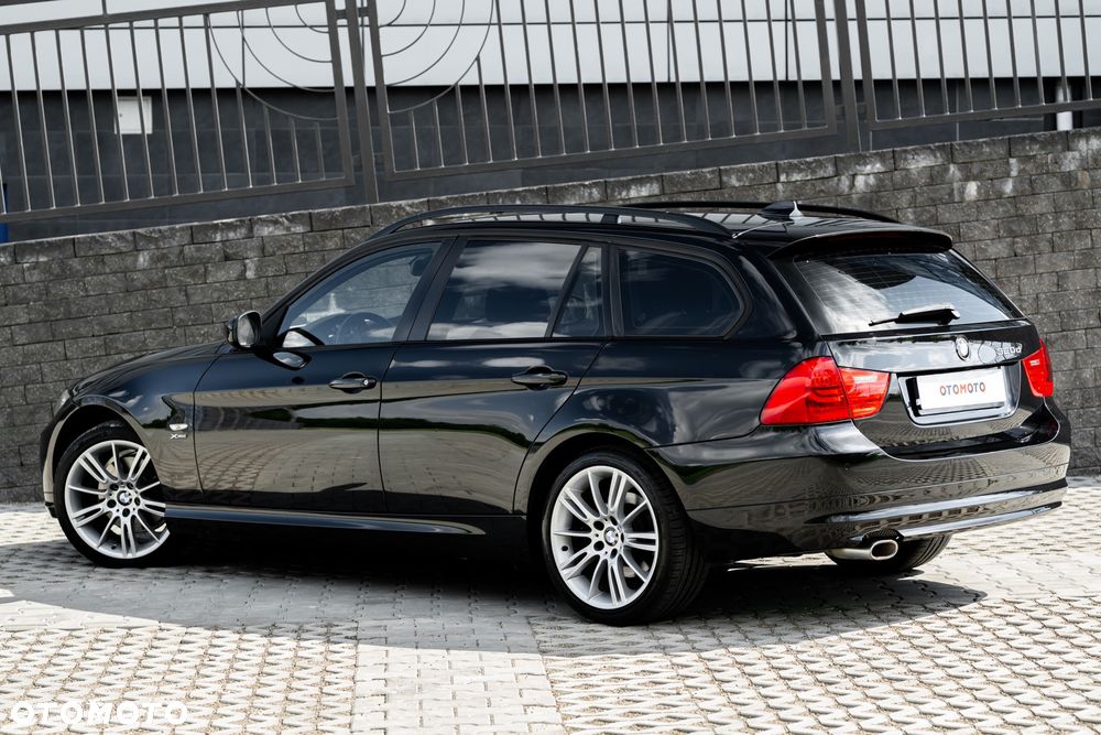 BMW Seria 3 320d xDrive DPF - 12