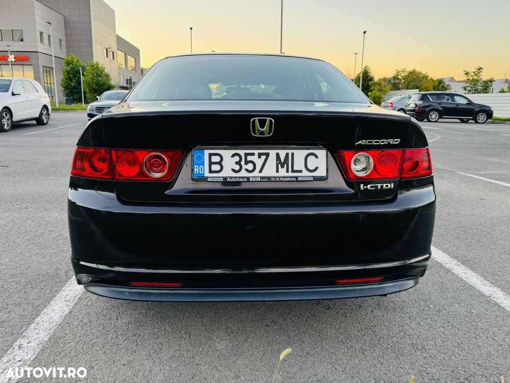 Honda Accord 2.2CDTi Tourer ES - 4