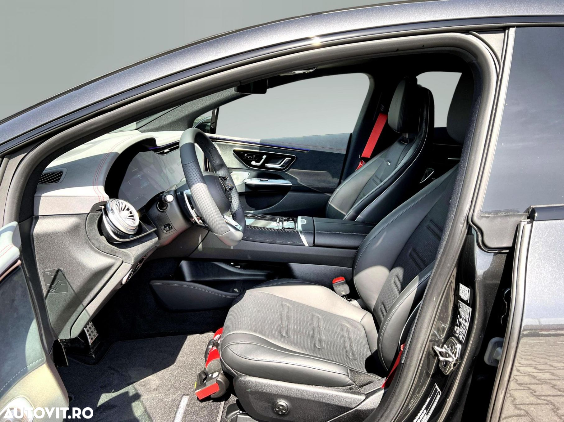 Mercedes-Benz EQE Mercedes-AMG 43 4MATIC - 12