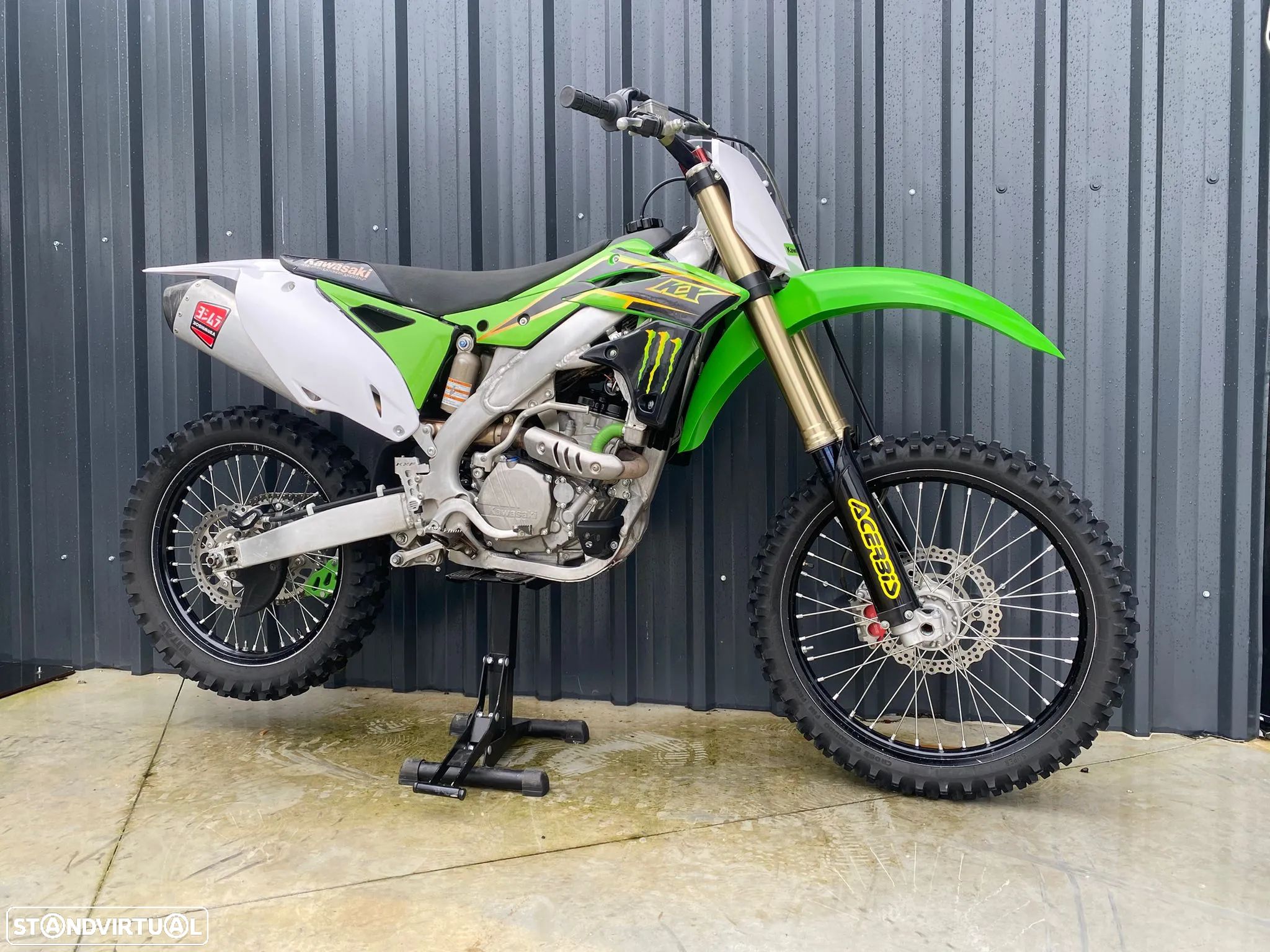 Kawasaki KXF 250 - 1