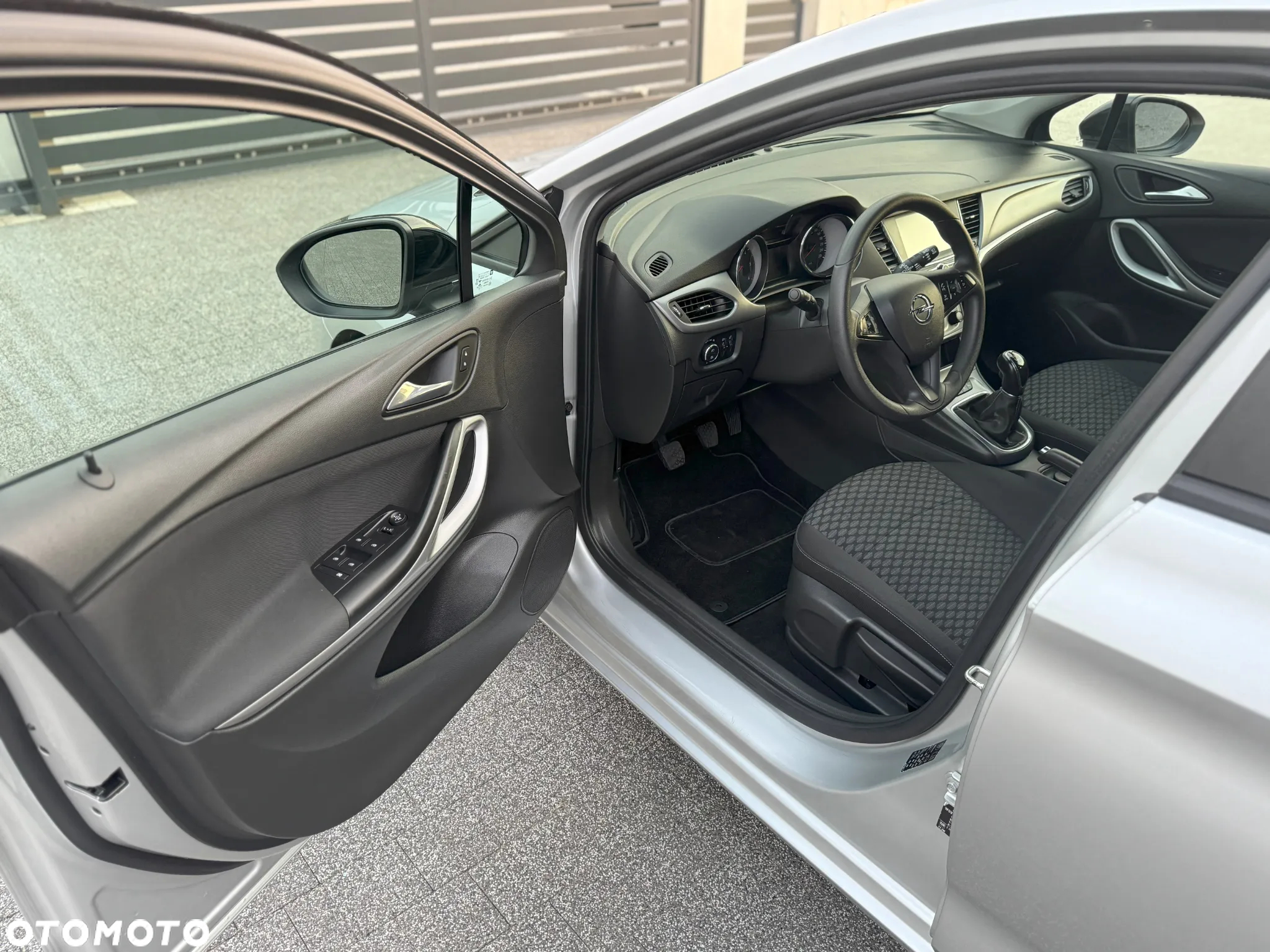Opel Astra V 1.5 CDTI Edition S&S - 23