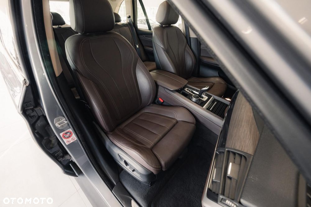 BMW X5 xDrive40d - 16