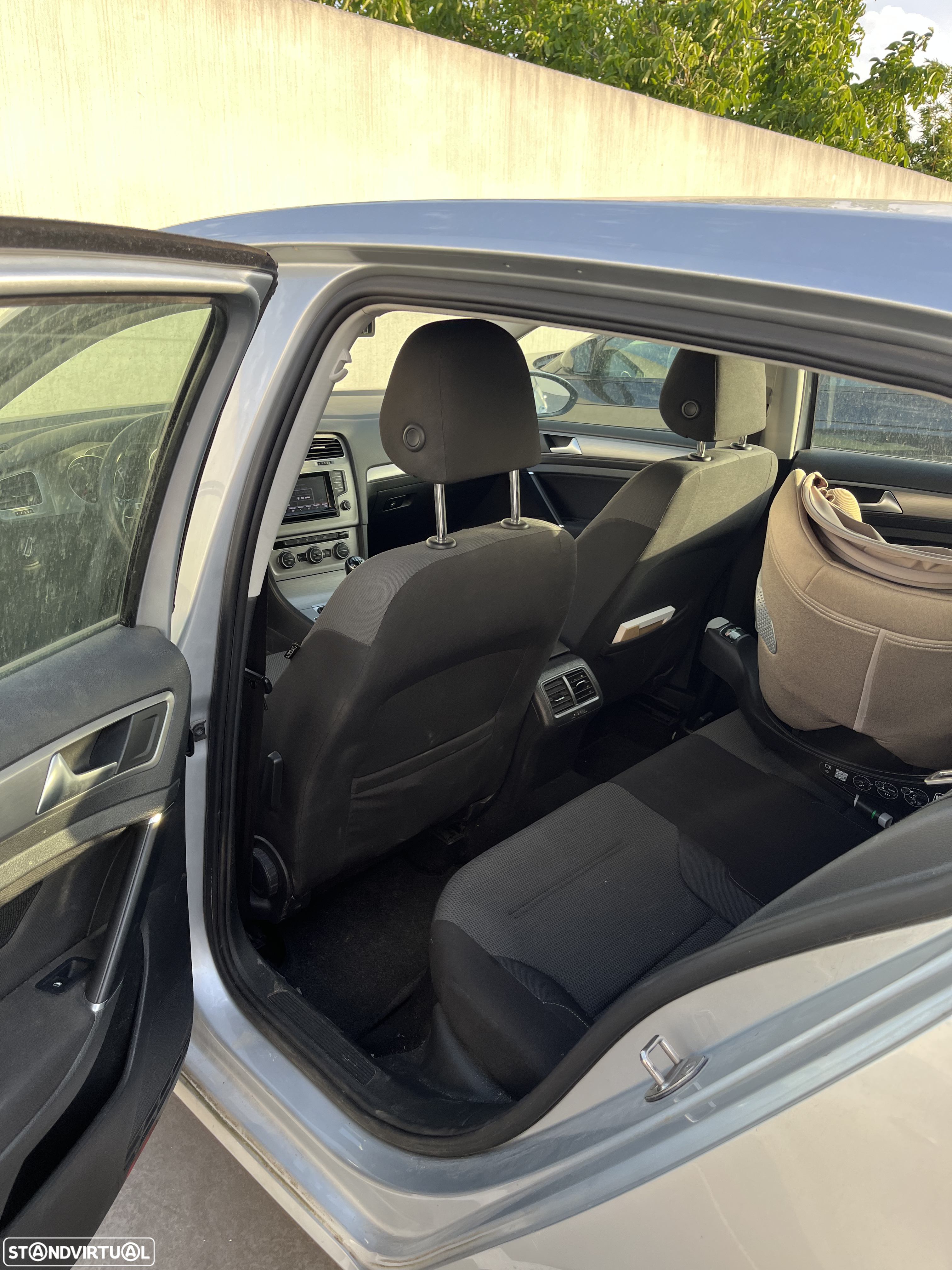 VW Golf 1.6 TDi BlueMotion Confortline - 12